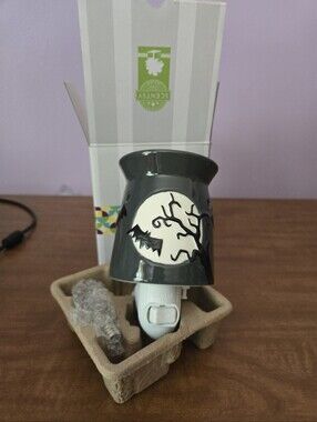 Scentsy Fright Night Plug-In Warmer with Moonlit Tree & Bat